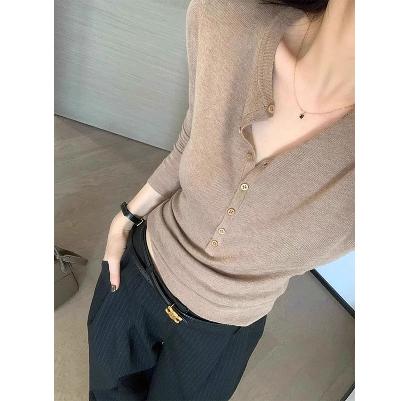 Women Long Sleeved Top V-neck  - Women Fashion Designers บทวิจารณ์และราคา