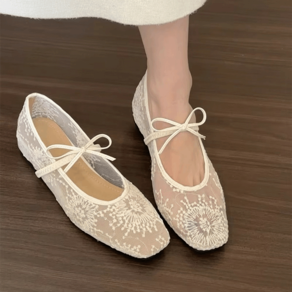 1 Pair Elegant Slip On Design  - Women Fashion Designers บทวิจารณ์และราคา