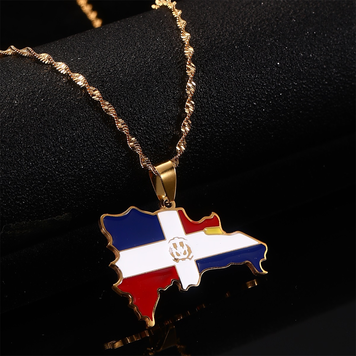 Dominican Republic Map Pendant - Women'S Fashion Guide บทวิจารณ์และราคา